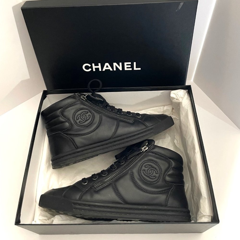 Chanel Tennis Leather High Tops Sneakers